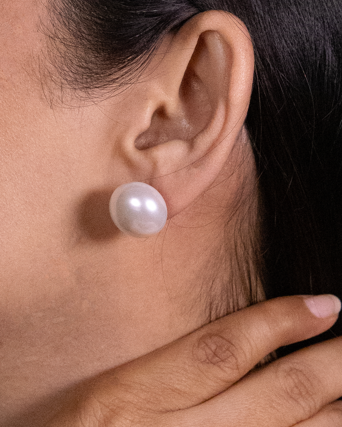 White pearl stud earrings