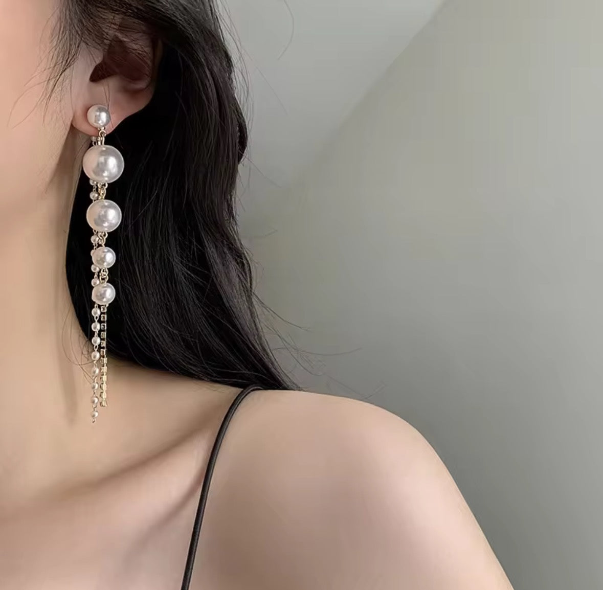 Pearl tassel earrings