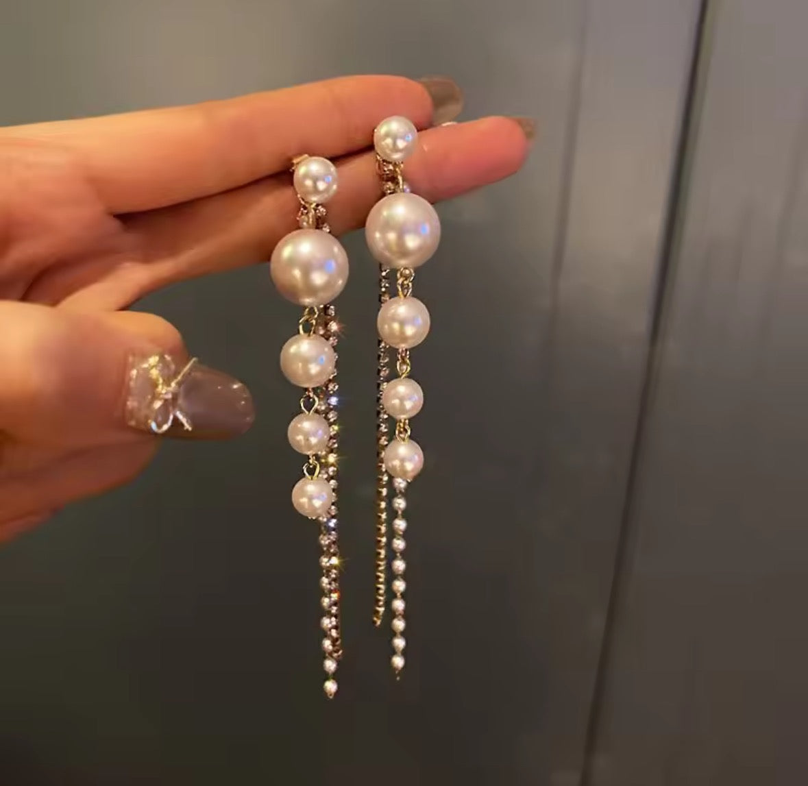 Pearl tassel earrings